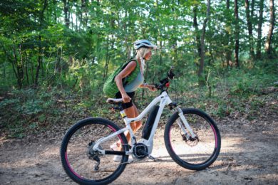 Jak wspomaganie elektryczne wspiera trening triathlonisty